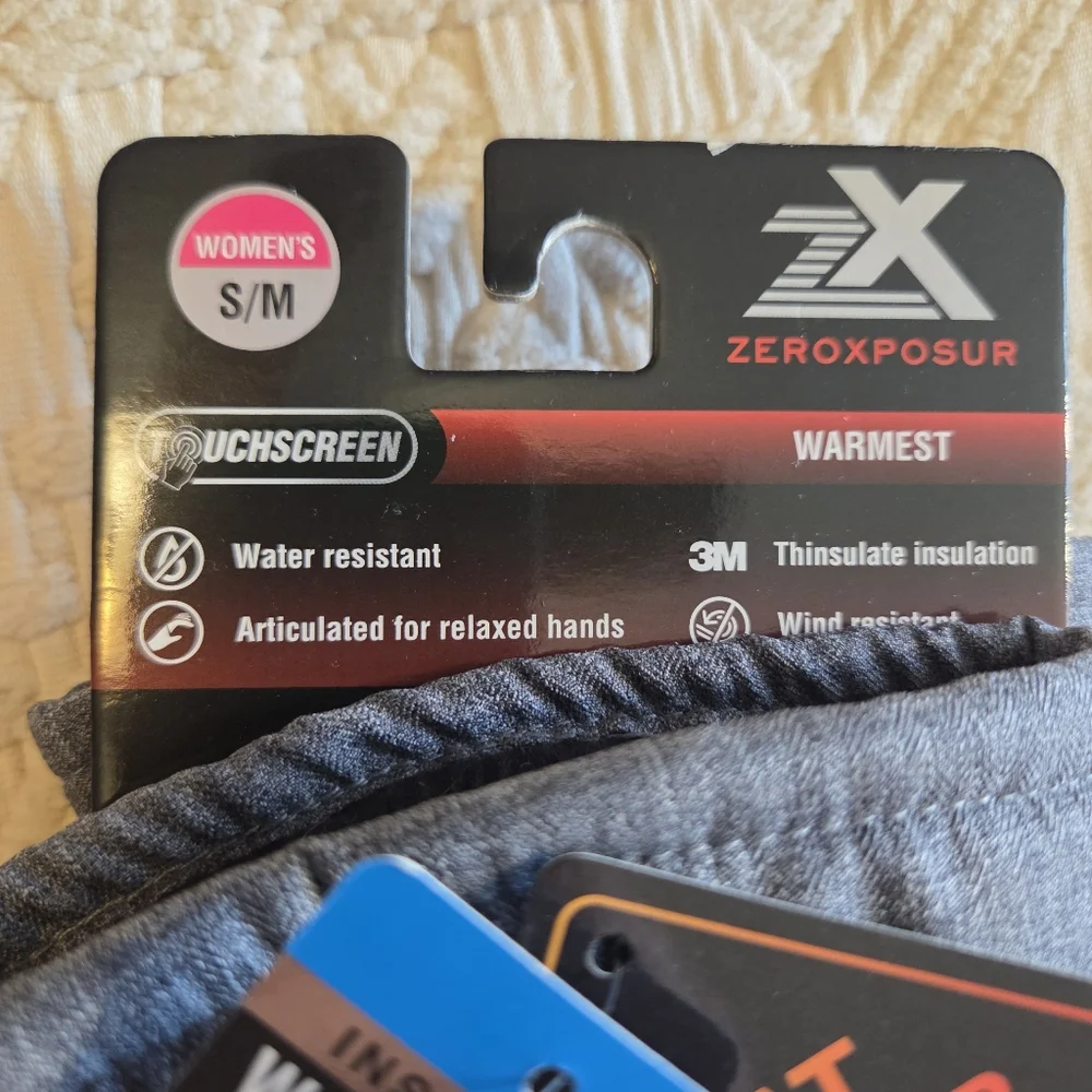 ZeroXposur Size Small-Medium Gray Insulated Winter Gloves Heat Warmer Pocket NWT